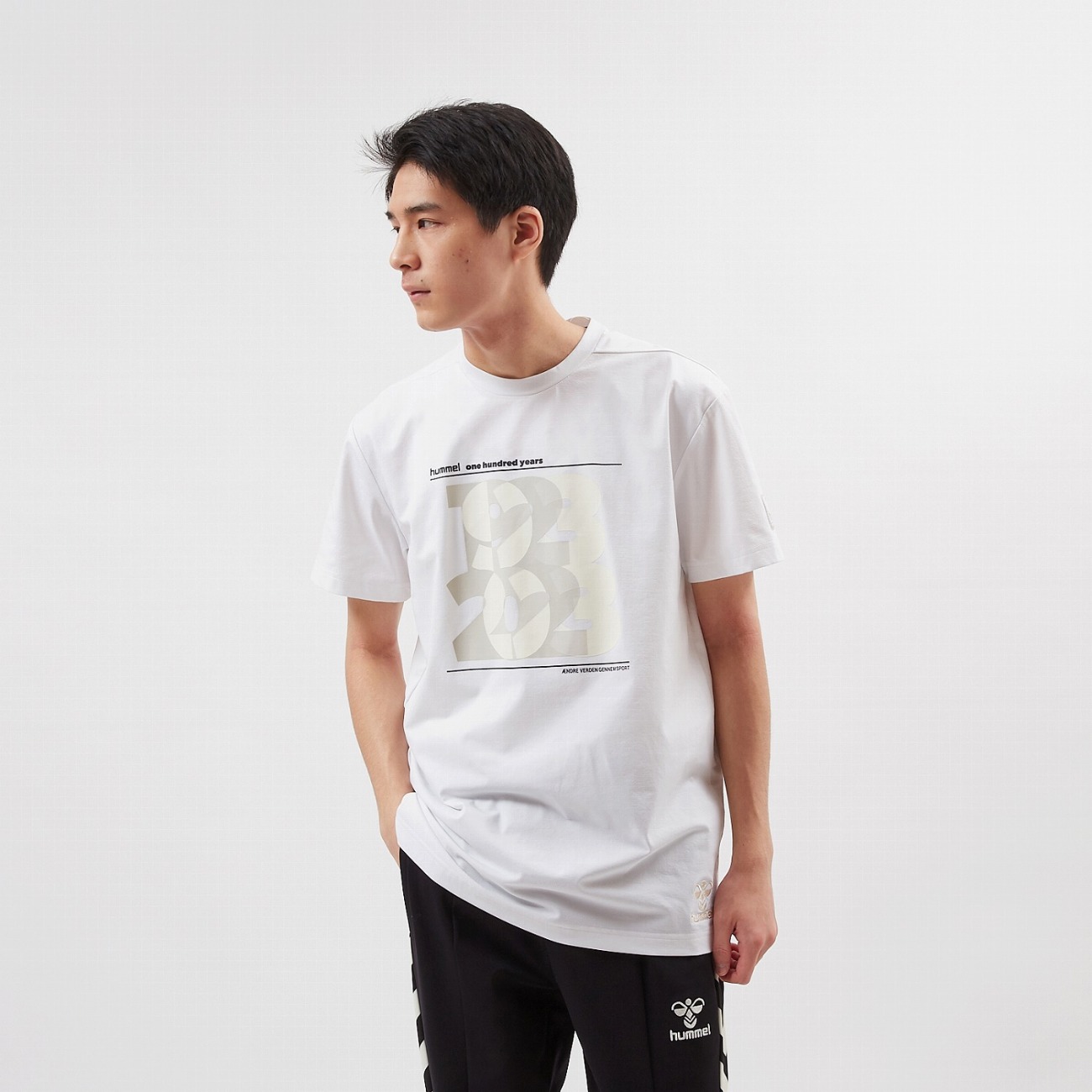 hummel(ヒュンメル)-S hummel PLAY デザインTシャツ(前身