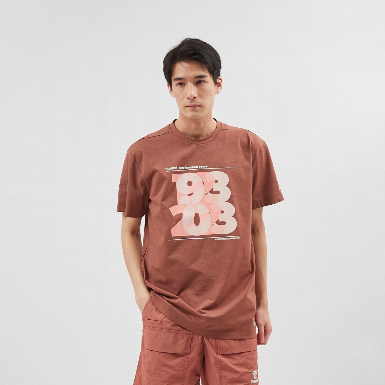 hummel(ヒュンメル)-S hummel PLAY デザインTシャツ(前身