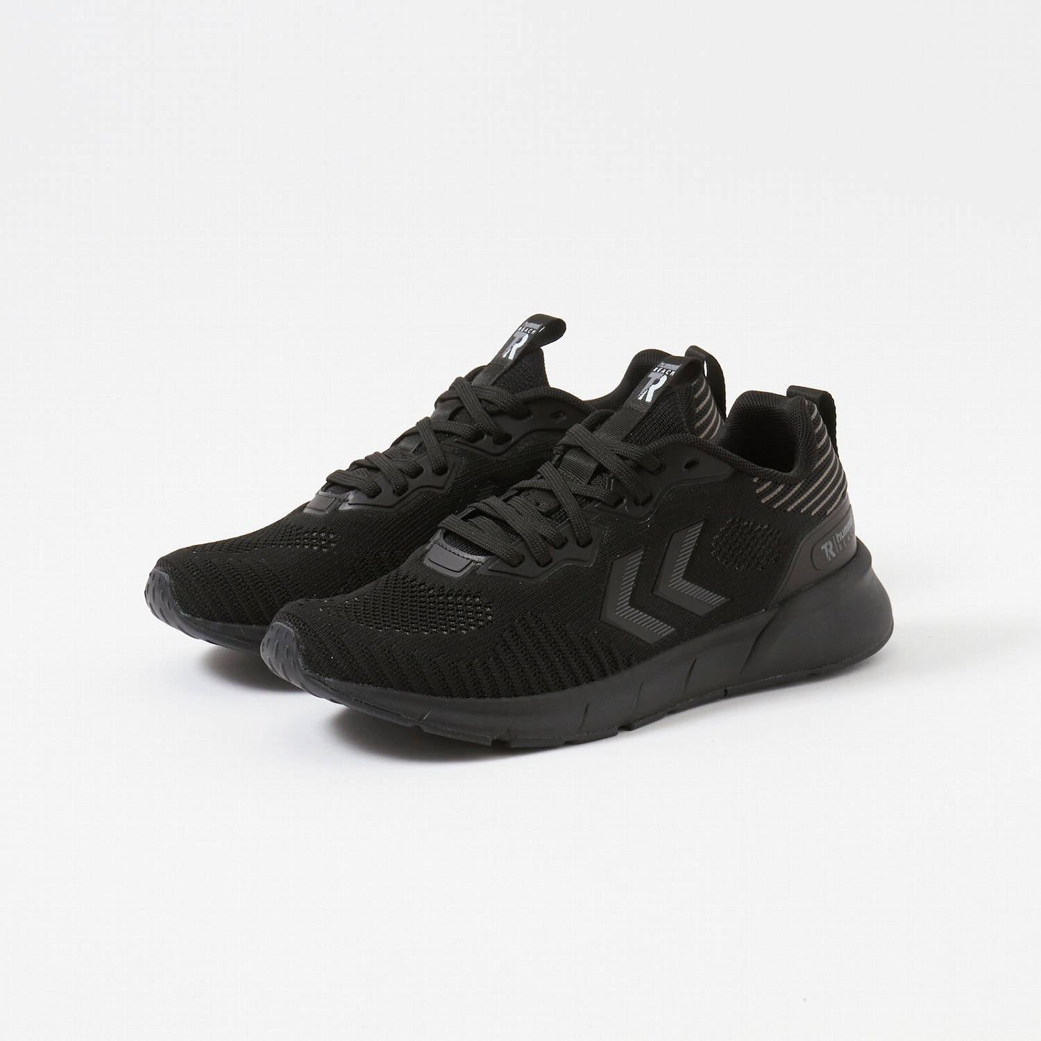 hummel(ヒュンメル)-S REACH TR FLEX BLACK/BLACK ライフスタイル